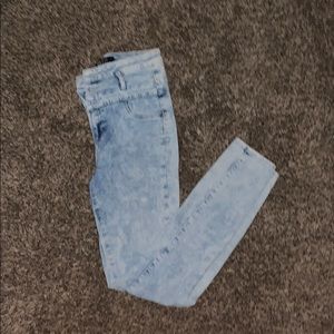 Light denim jeans